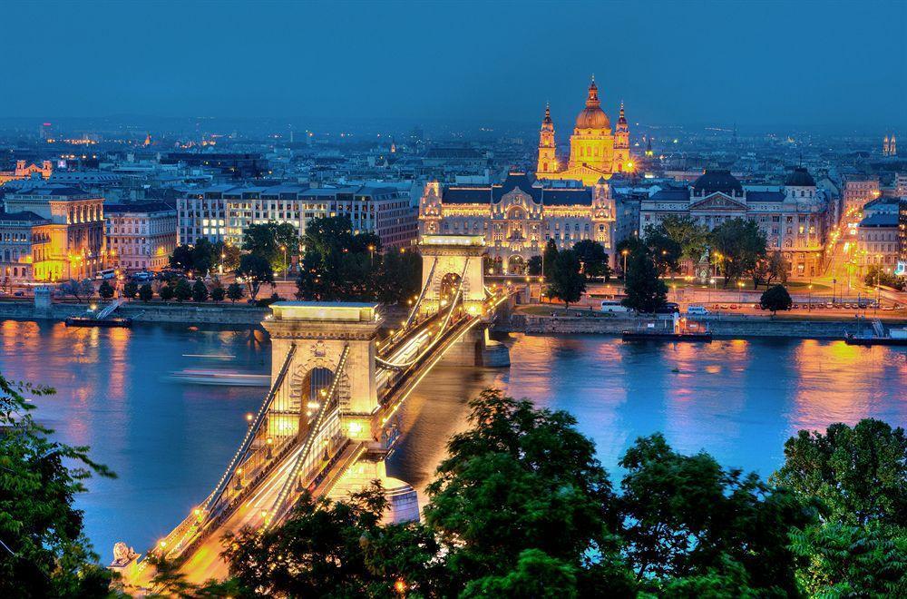 Budapest Museum Central Eksteriør billede