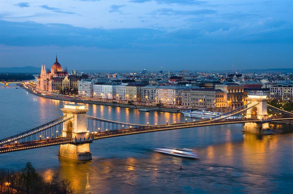 Budapest Museum Central Eksteriør billede